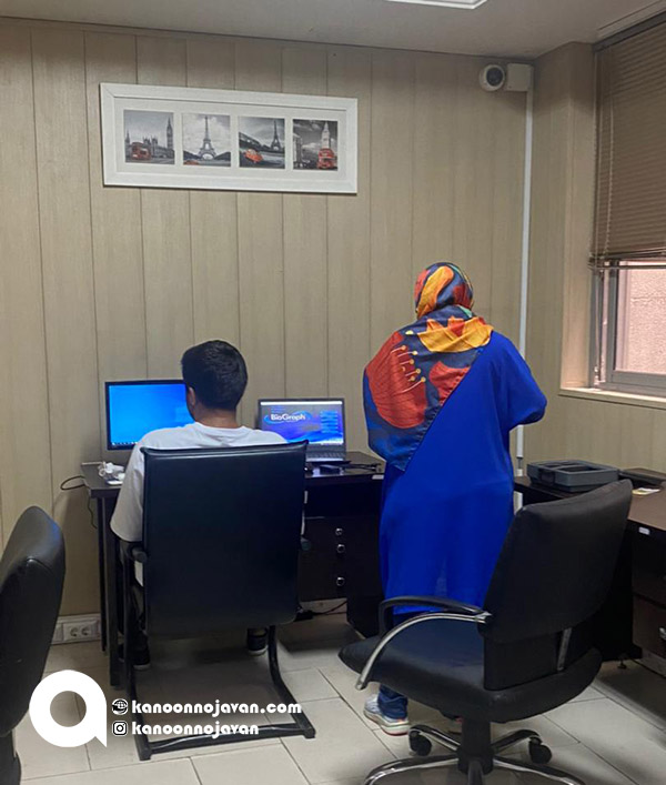 جلسه نوروفیدبک نوجوان در مرکز تخصصی روانشناسی